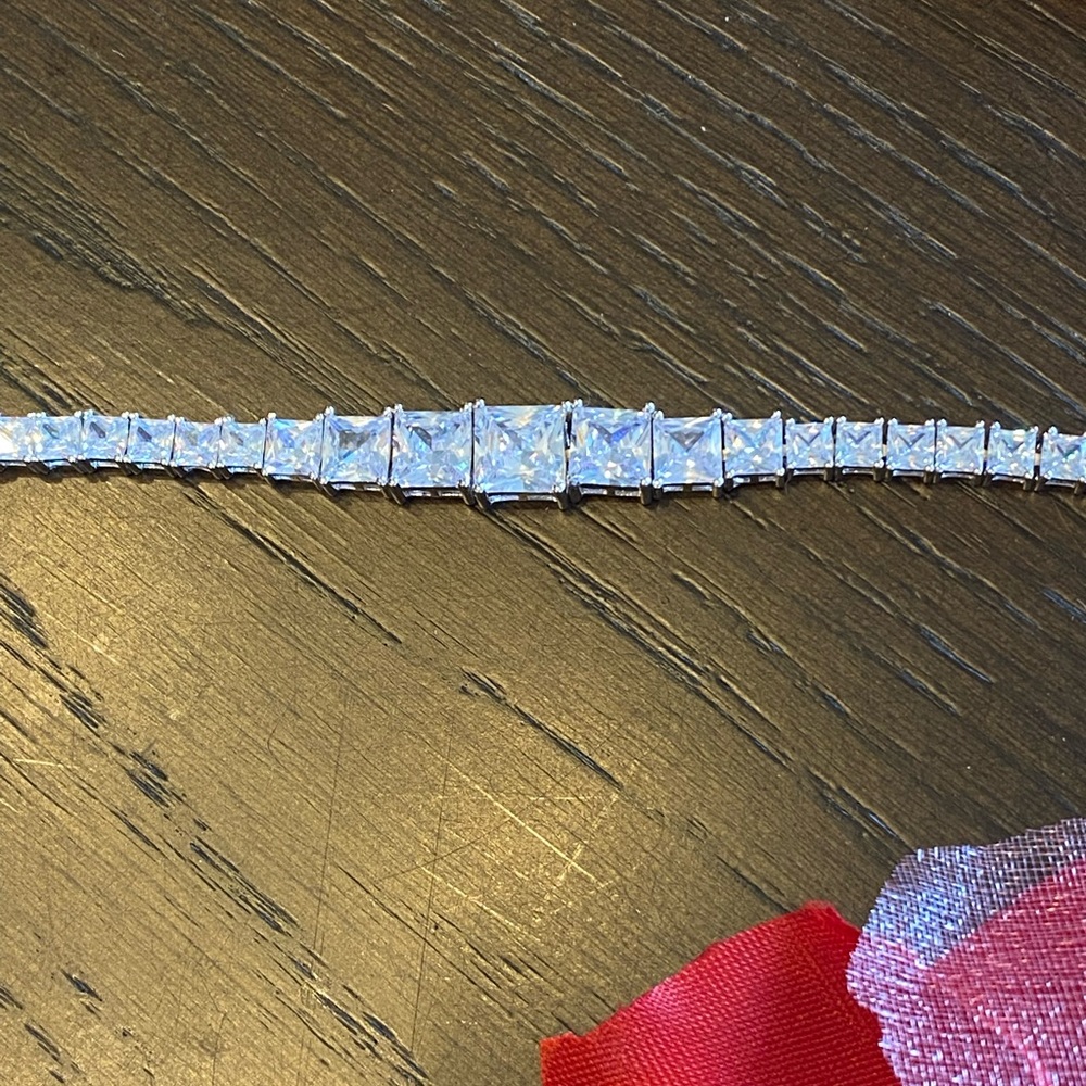 PRICE DROP!!!🎉🎉🎉Absolute™ Sterling Silver Quadrillion-Cut Tennis Bracelet💛 - Picture 8 of 8